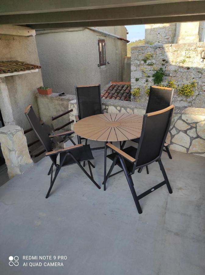 Lubenice-Rodinis Room And Apartment Exterior photo